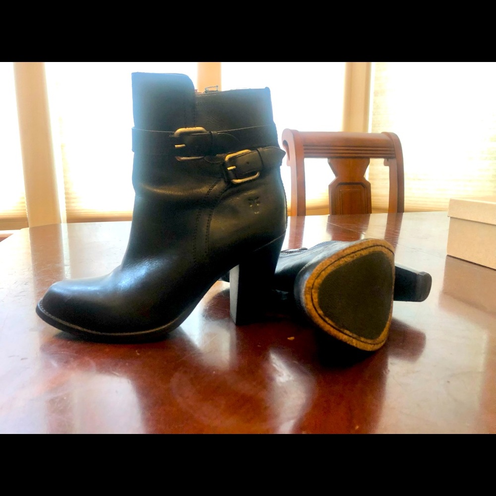 COPY - Frye black leather heeled booties